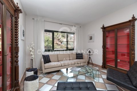 Villa for rent in Benahavis, Malaga, Spain 12 bedrooms, 1058 sq.m. No. 160467 - photo 9