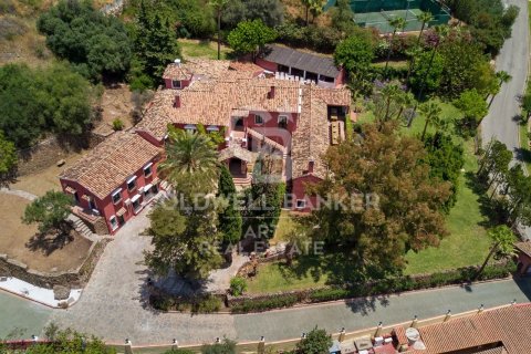 Villa for rent in Benahavis, Malaga, Spain 12 bedrooms, 1058 sq.m. No. 160467 - photo 7