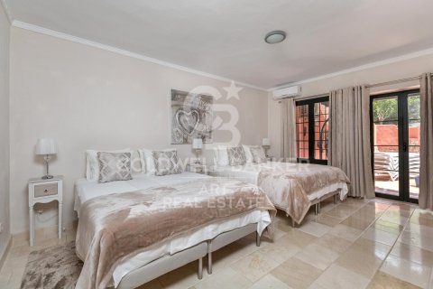 Villa for rent in Benahavis, Malaga, Spain 12 bedrooms, 1058 sq.m. No. 160467 - photo 25