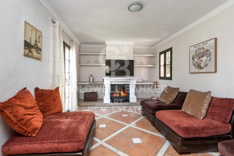 Villa for rent in Benahavis, Malaga, Spain 12 bedrooms, 1058 sq.m. No. 160467 - photo 24