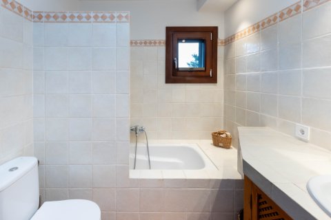 Villa zum Verkauf in Santa Ponsa, Mallorca, Spanien 3 Schlafzimmer, 235 m2 Nr. 155037 - Foto 15