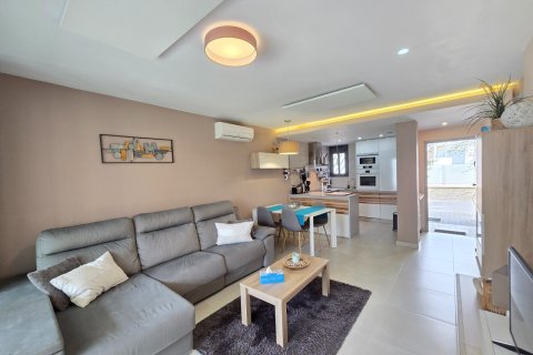 Villa for sale in Alicante, Spain 2 bedrooms, No. 168162 - photo 7