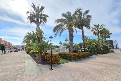 Villa for sale in Alicante, Spain 2 bedrooms, No. 168160 - photo 20