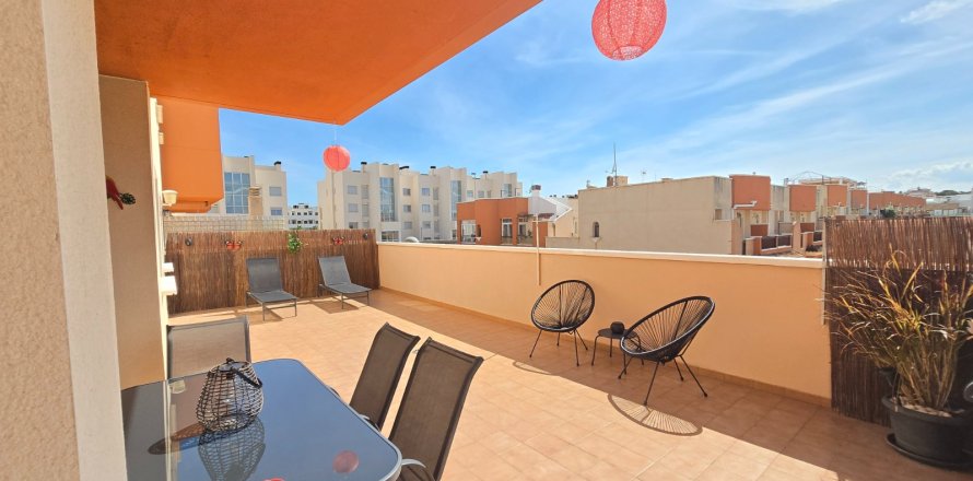 Villa in Alicante, Spain 2 bedrooms,  No. 168160