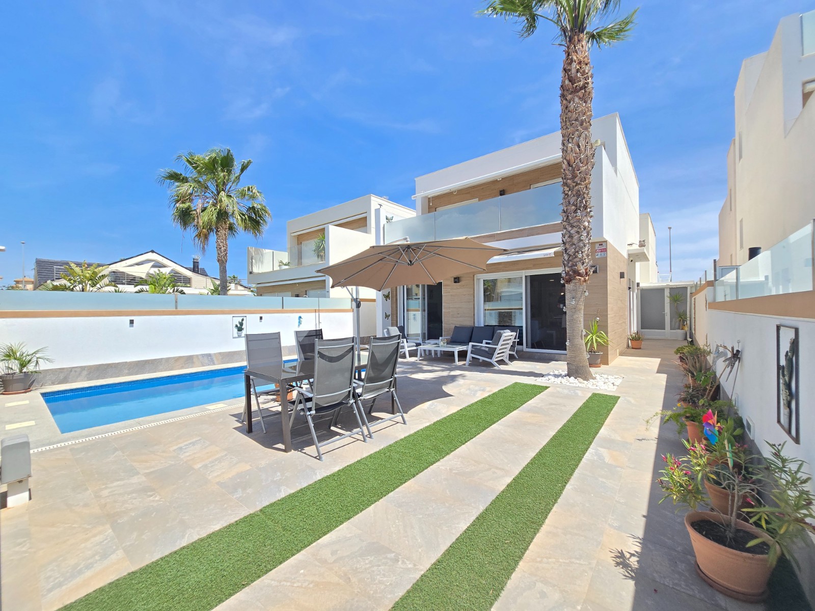 Villa en Alicante, España 3 dormitorios, 111 m2 No. 168161