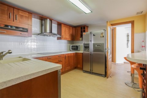 Apartment for sale in Torrevieja, Alicante, Spain 175 sq.m. No. 181654 - photo 7