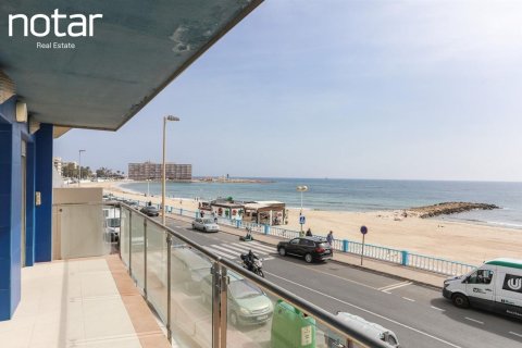 Huoneisto Torrevieja, Alicante, Espanja 175 m2 No. 181654