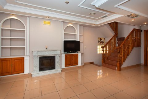 Villa for sale in Torrevieja, Alicante, Spain 180 sq.m. No. 181651 - photo 13