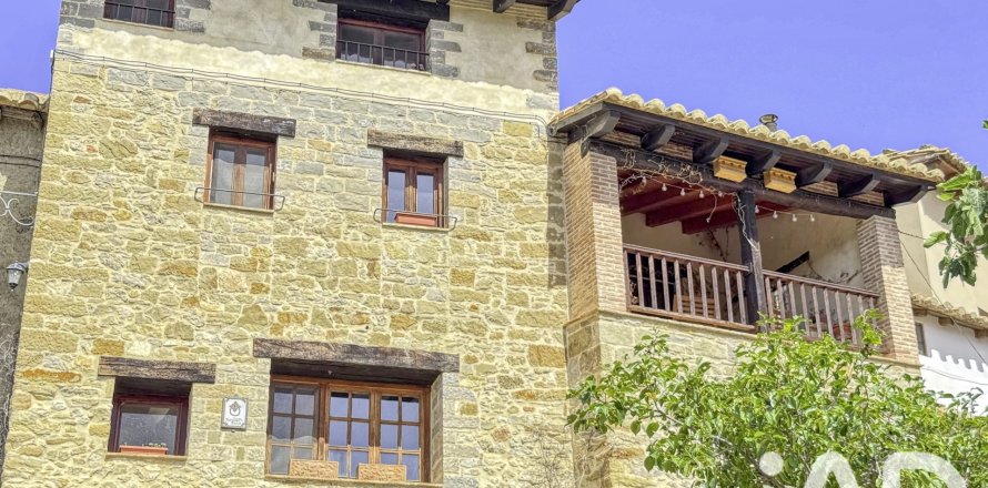 House à Rubielos De Mora, Teruel, Espagne 9 chambres, 339 m2 No. 188143