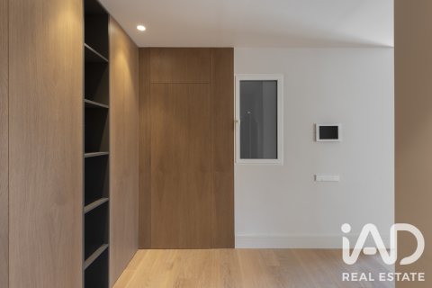 Apartment à vendre à Barcelona, Espagne, 3 chambres, 279 m2 No. 188146 - photo 2