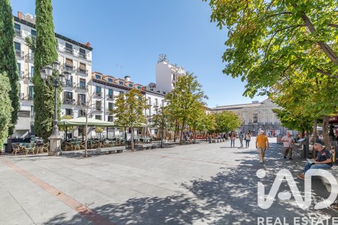 Продажа квартиры в Мадрид, Испания 2 спальни, 91м2 №188080 - фото 30
