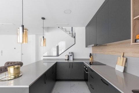 Talo myytävänä Los Montesinos, Alicante, Espanja, 3 makuuhuonetta, 95 m2 No. 138865 - kuva 2