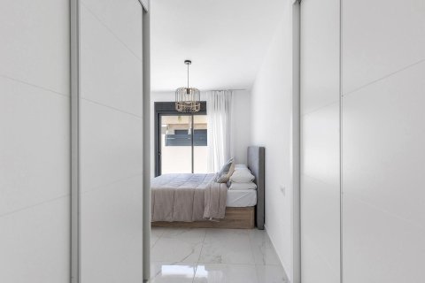 Talo myytävänä Los Montesinos, Alicante, Espanja, 3 makuuhuonetta, 95 m2 No. 138865 - kuva 18