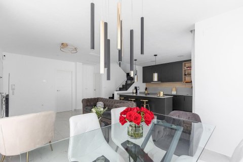 Talo myytävänä Los Montesinos, Alicante, Espanja, 3 makuuhuonetta, 95 m2 No. 138865 - kuva 3