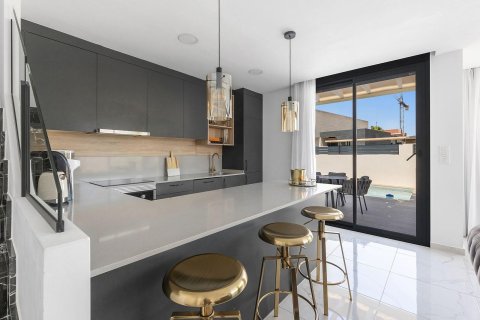 Talo myytävänä Los Montesinos, Alicante, Espanja, 3 makuuhuonetta, 95 m2 No. 138865 - kuva 7
