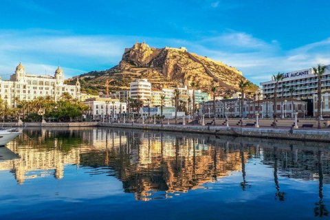 Apartment for sale Alicante, Spain 2 bedrooms, 74 sq.m. No. 135096 - photo 16