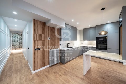 Apartamento en venta en Madrid, España 2 dormitorios, 125 m2 No. 157381 - foto 18