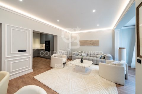 Apartamento en venta en Madrid, España 2 dormitorios, 125 m2 No. 157381 - foto 10