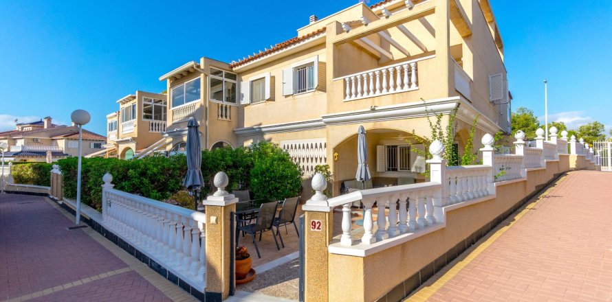 Radhus i Playa Flamenca II, Alicante, Spanien 2 sovrum, 104 kvm. Nr. 155933