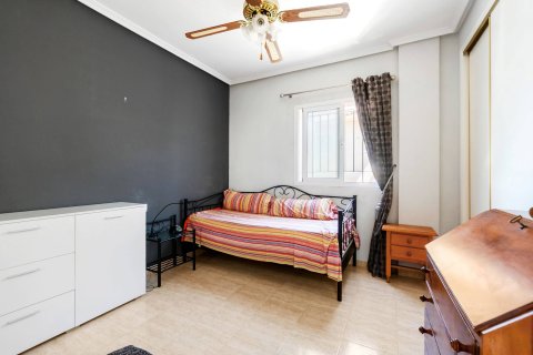 Radhus till salu i Playa Flamenca II, Alicante, Spanien 2 sovrum, 104 kvm. Nr. 155933 - foto 23