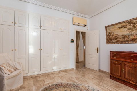 Villa à vendre à Rojales, Alicante, Espagne, 5 chambres, 344 m2 No. 155901 - photo 11