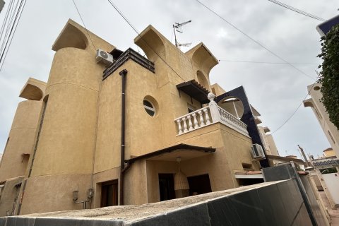 Продажа таухауса в Торревьеха, Аликанте, Испания 2 спальни, 65м2 №155934 - фото 21