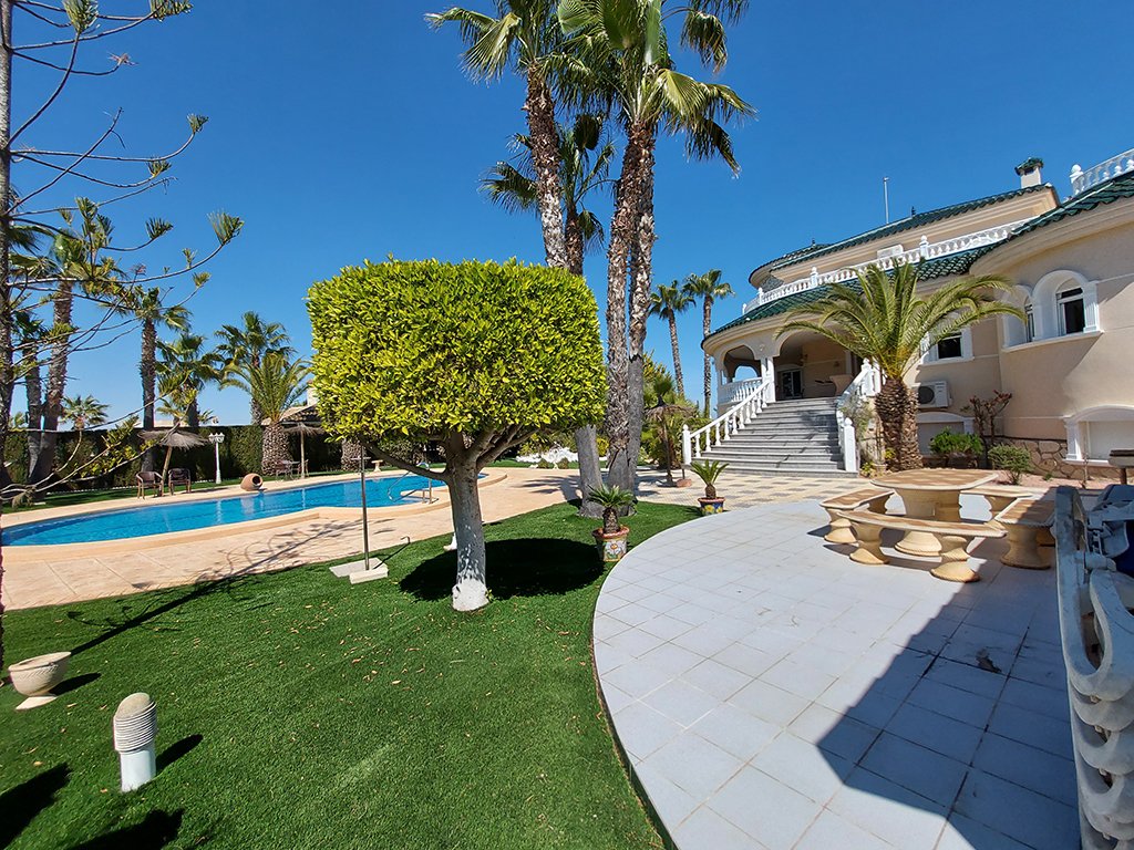Villa i Ciudad Quesada, Alicante, Spanien 7 sovrum, 650 kvm. Nr. 80838