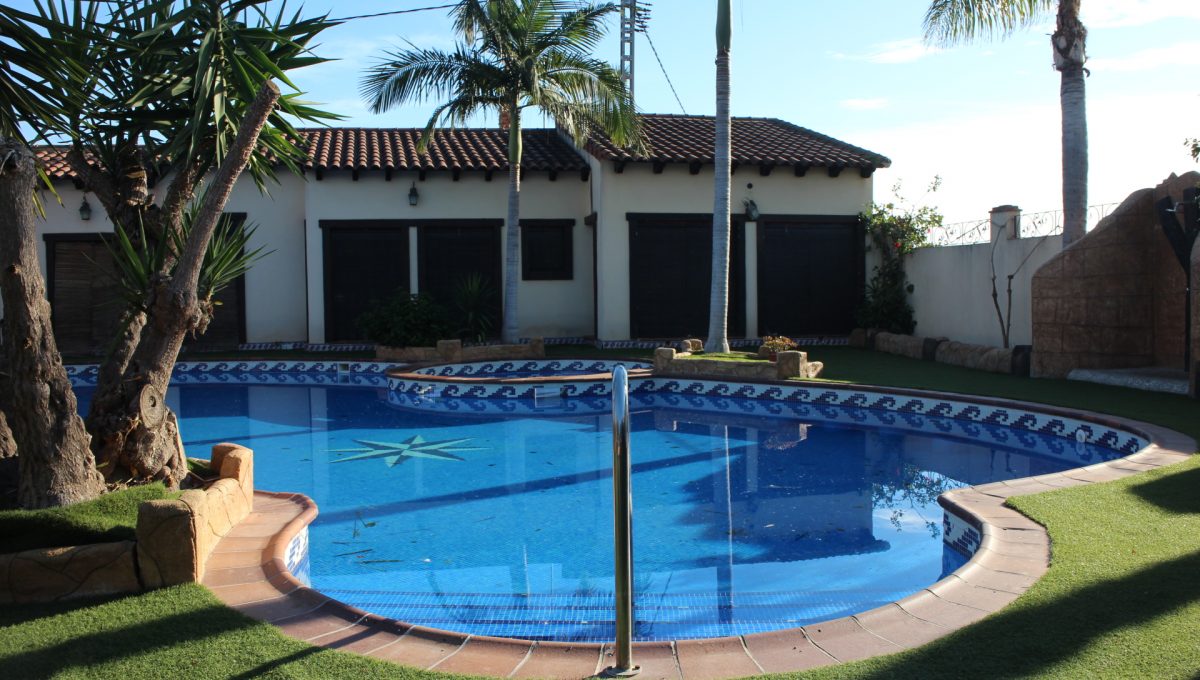 Villa à Catral, Alicante, Espagne 7 chambres, 750 m2 No. 80975