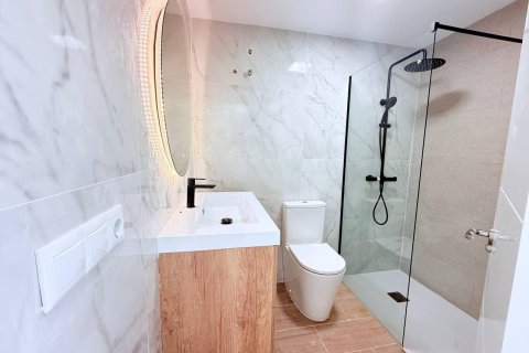 Dzīvoklis pārdošanā La Veleta, Alicante, Spānijā 2 istabas, 78 m2 Nr. 184205 - attēls 2