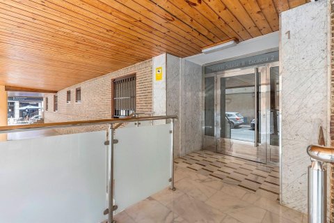 Apartment for sale in Torrevieja, Alicante, Spain 3 bedrooms, 114 sq.m. No. 184203 - photo 2