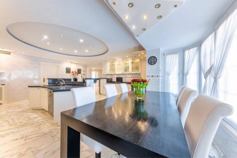 Villa zum Verkauf in Alicante, Spanien 7 Schlafzimmer, 1126 m2 Nr. 146101 - Foto 15