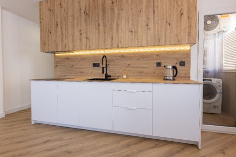 Apartment for sale in Torrevieja, Alicante, Spain 2 bedrooms, 77 sq.m. No. 146100 - photo 11