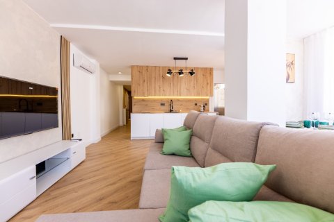 Apartment for sale in Torrevieja, Alicante, Spain 2 bedrooms, 77 sq.m. No. 146100 - photo 6