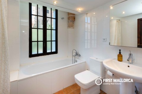 Apartment for sale in Palma de Majorca, Mallorca, Spain 3 bedrooms, 216 sq.m. No. 166210 - photo 17