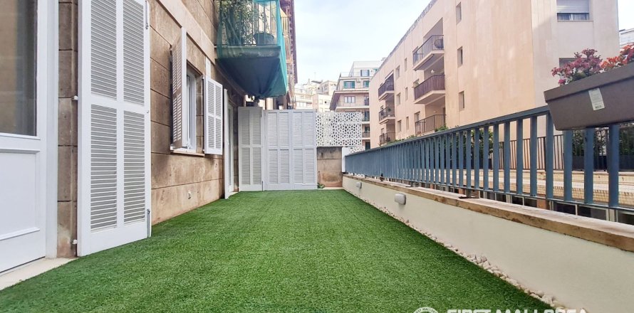 Apartment in Palma de Majorca, Mallorca, Spain 3 bedrooms, 135 sq.m. No. 166209