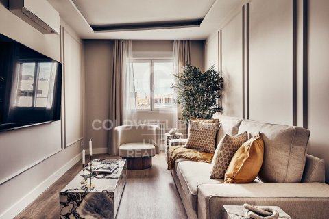 Apartment à Madrid, Espagne 2 chambres, 90 m2 No. 178504