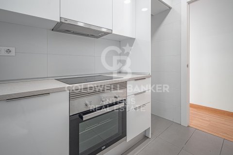 Apartment à vendre à Barcelona, Espagne, 4 chambres, 127 m2 No. 178502 - photo 7