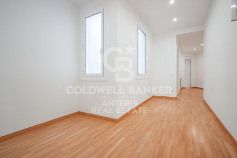 Apartment à vendre à Barcelona, Espagne, 4 chambres, 127 m2 No. 178502 - photo 15