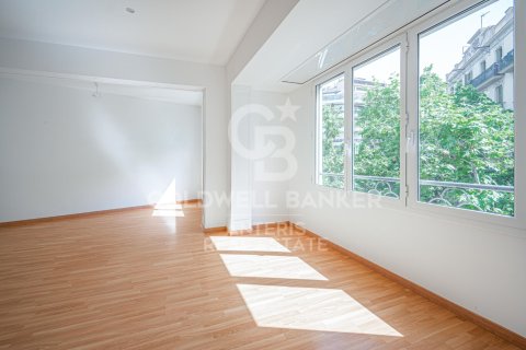 Apartment à vendre à Barcelona, Espagne, 4 chambres, 127 m2 No. 178502 - photo 3