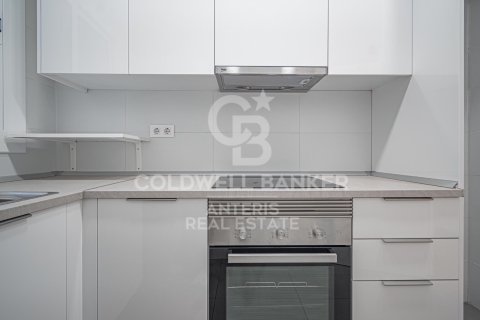 Apartment à vendre à Barcelona, Espagne, 4 chambres, 127 m2 No. 178502 - photo 8
