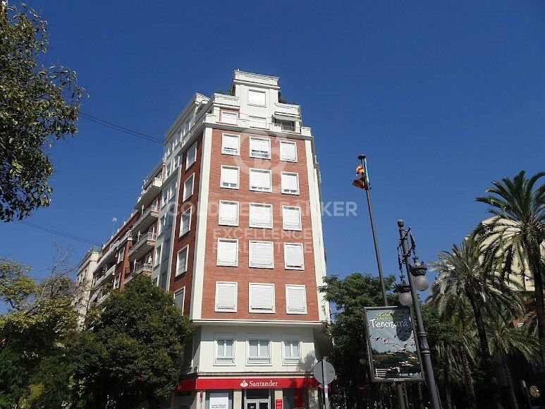 Propiedad comercial en Valencia, València, España 212 m2 No. 178503
