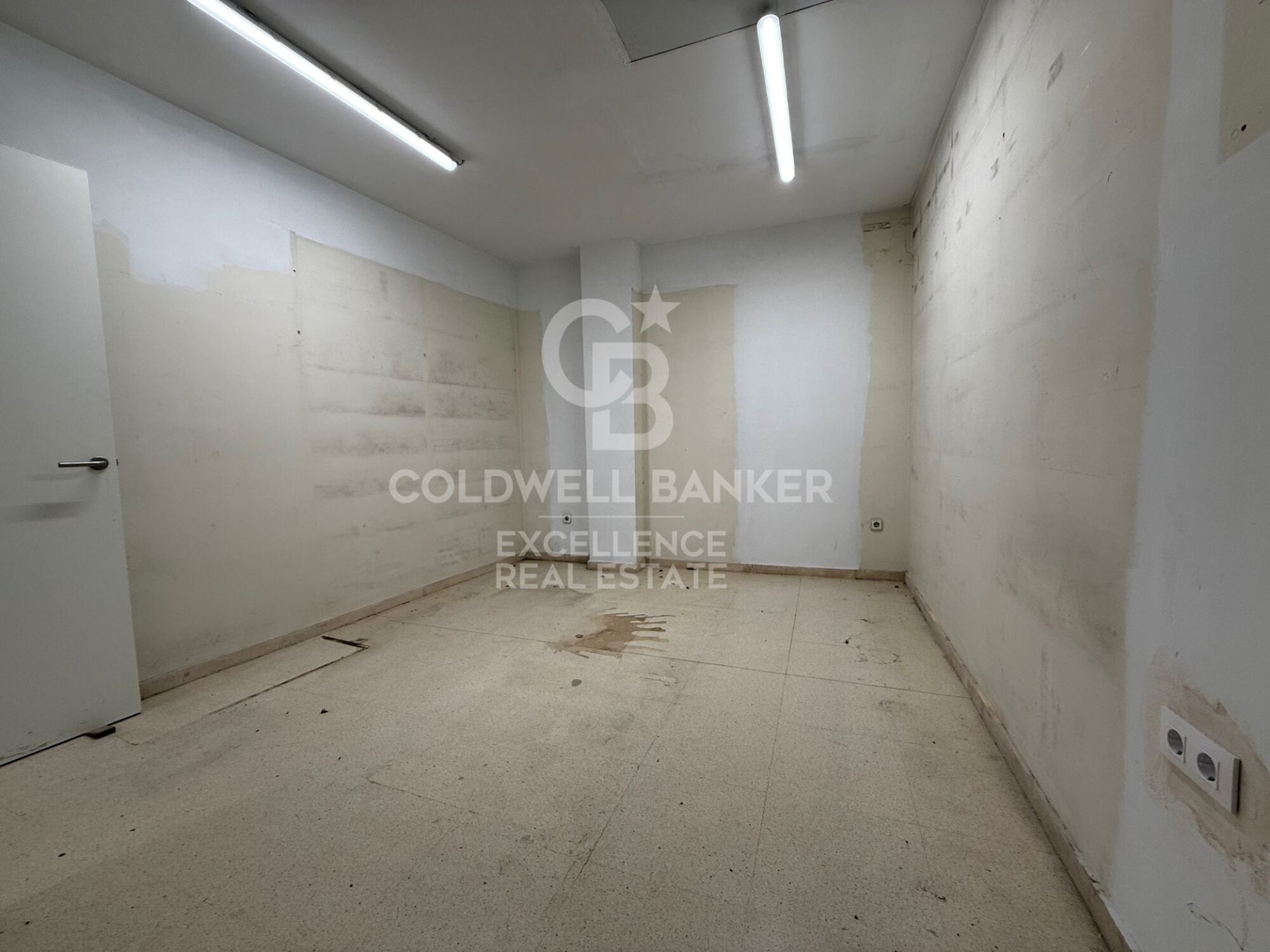 Propiedad comercial en Valencia, València, España 212 m2 No. 178503