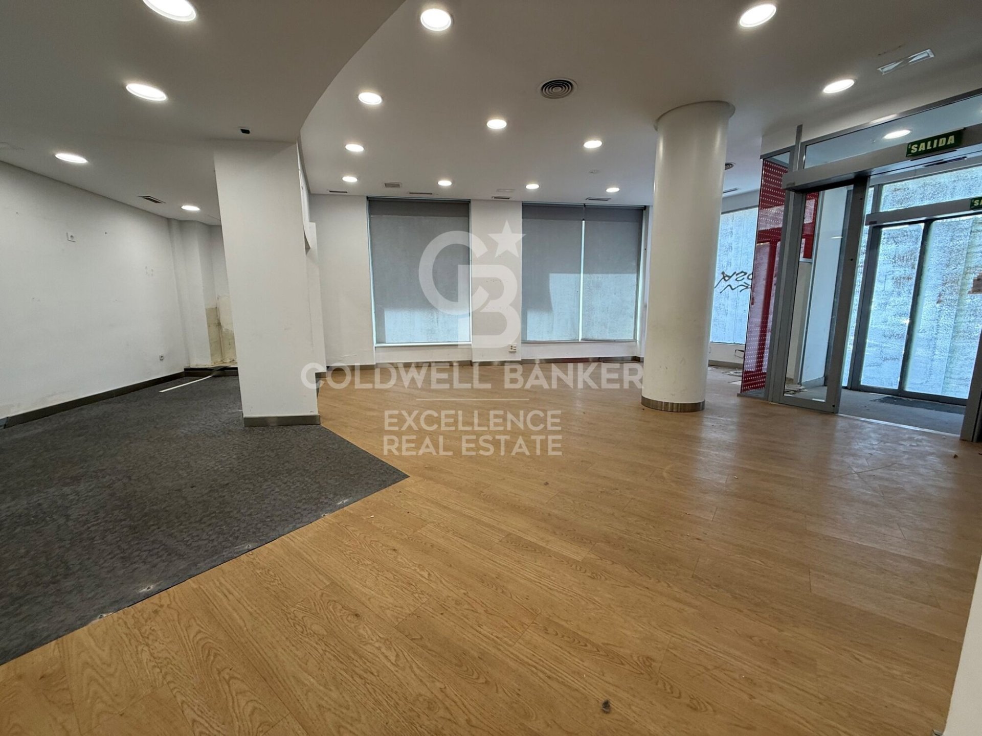 Propiedad comercial en Valencia, València, España 212 m2 No. 178503