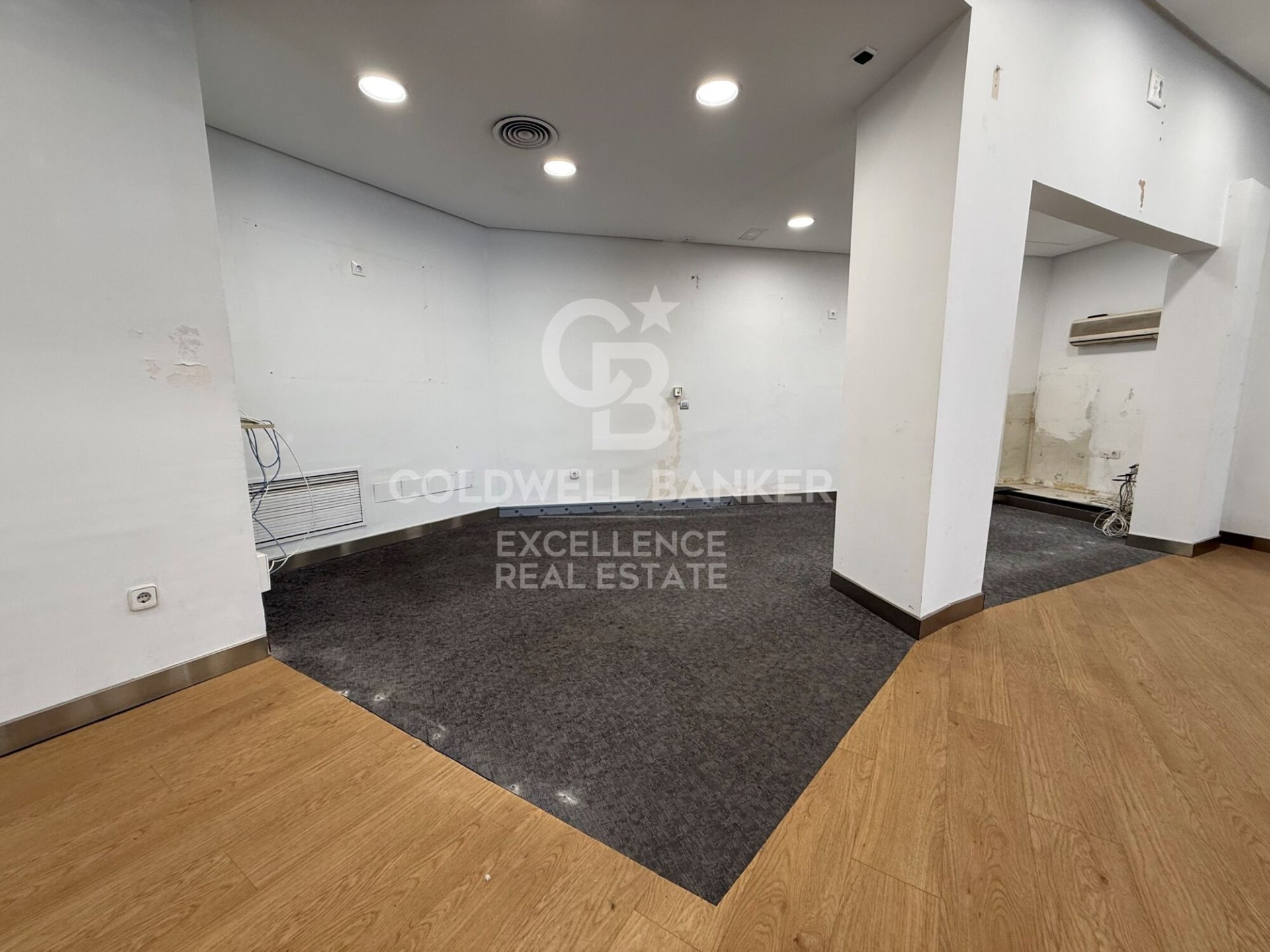 Propiedad comercial en Valencia, València, España 212 m2 No. 178503