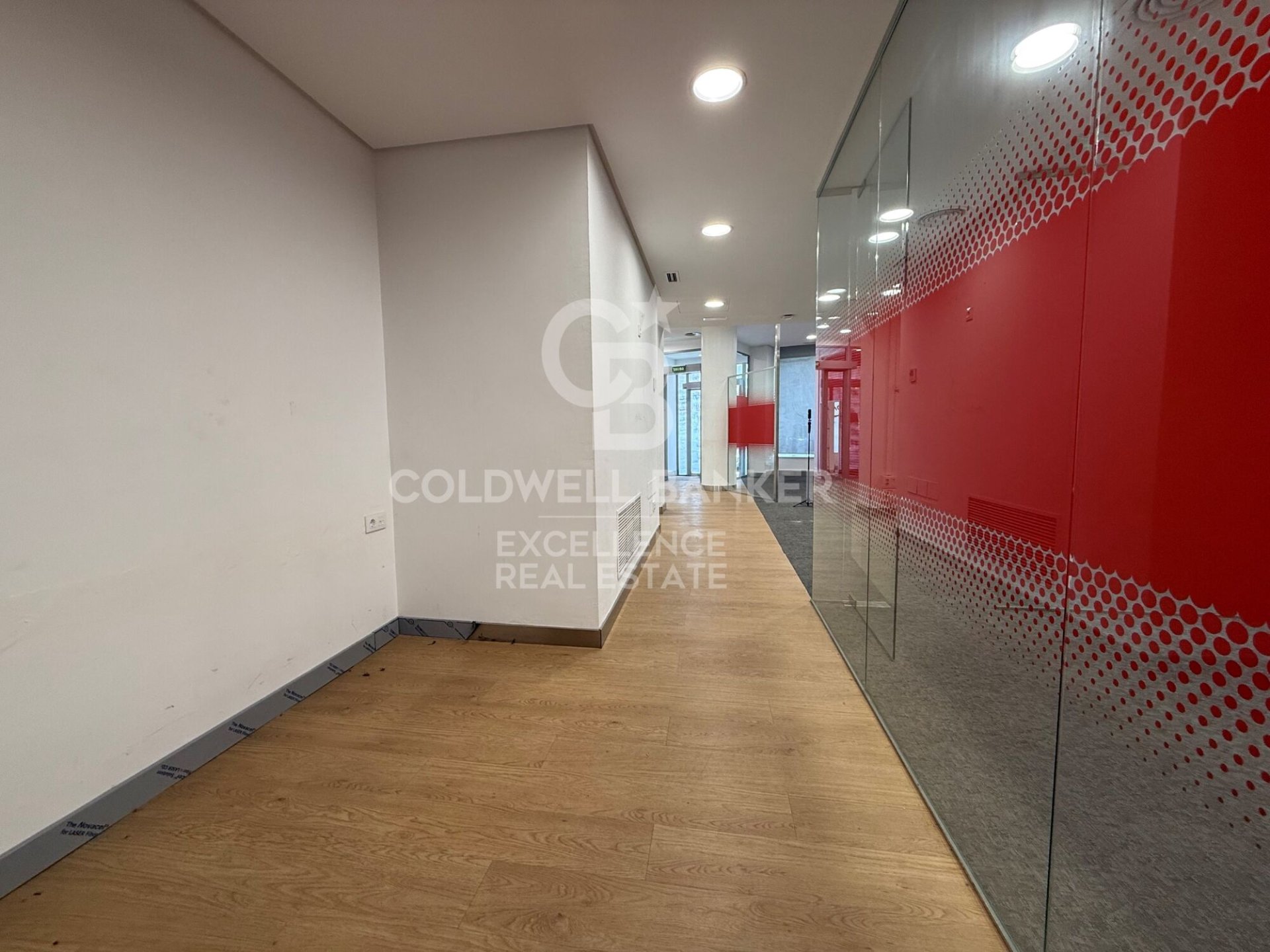 Propiedad comercial en Valencia, València, España 212 m2 No. 178503