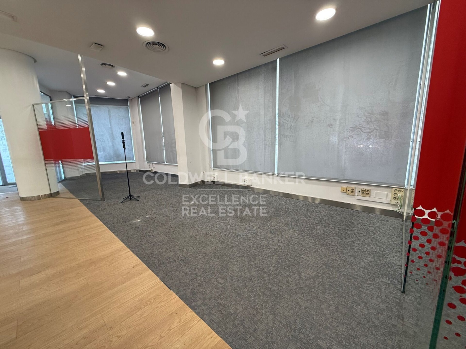 Propiedad comercial en Valencia, València, España 212 m2 No. 178503