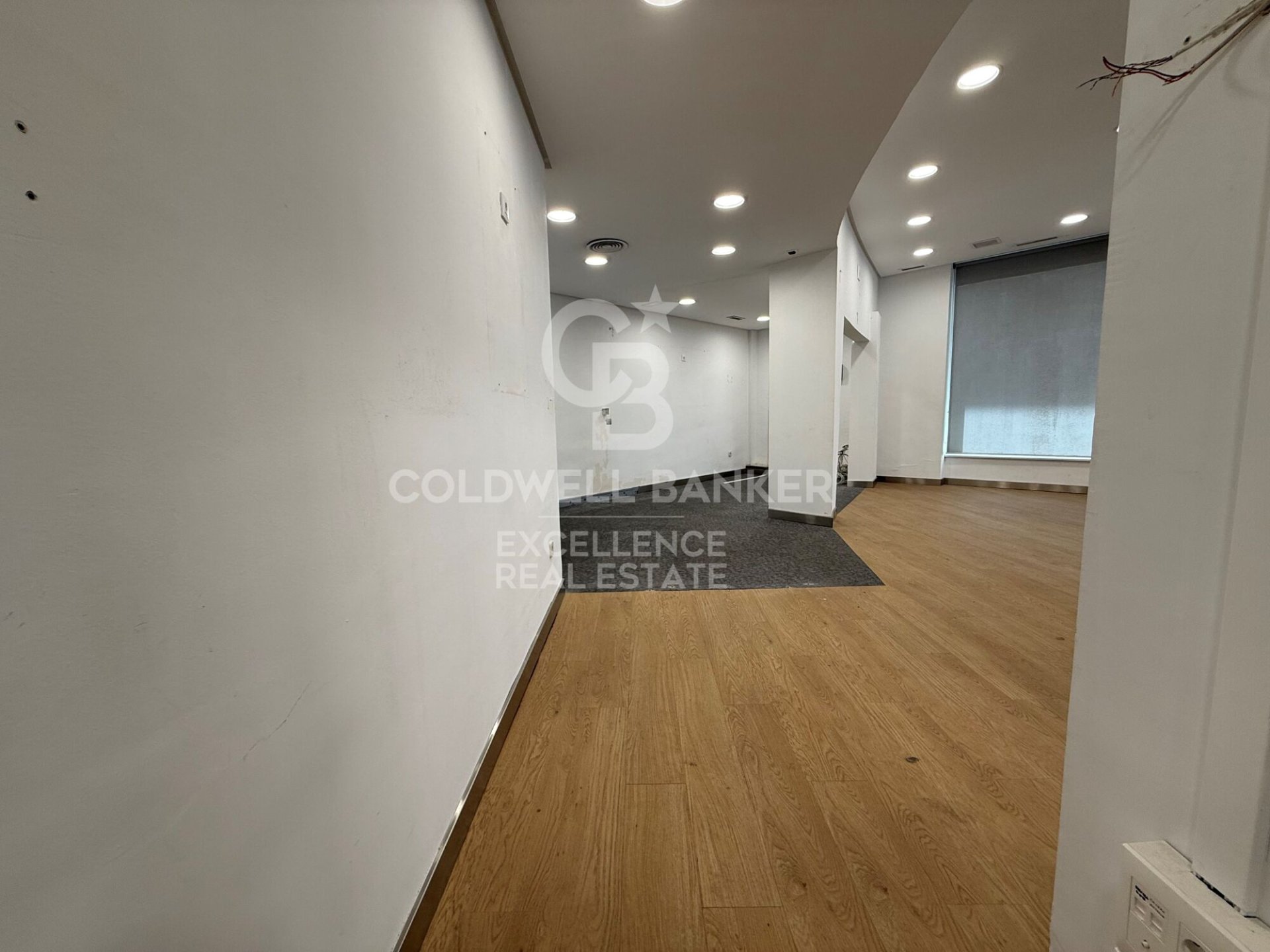 Propiedad comercial en Valencia, València, España 212 m2 No. 178503