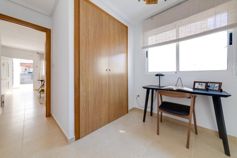 Продажа виллы в Сан-Фульхенсио, Аликанте, Испания 3 спальни, 109м2 №142437 - фото 21