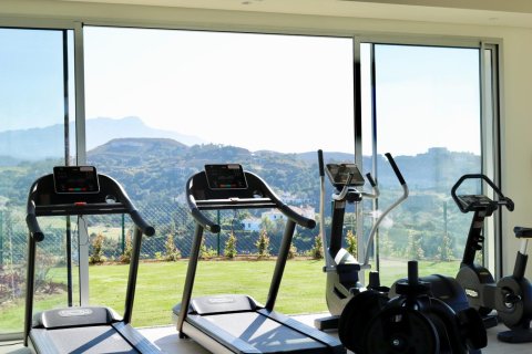 Apartament w Benahavis, Malaga, Hiszpania 3 sypialnie, 281 mkw. nr 162636 – zdjęcie 2