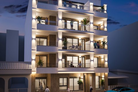 Apartment à vendre à Torrevieja, Alicante, Espagne, 2 chambres, 99 m2 No. 189441 - photo 2